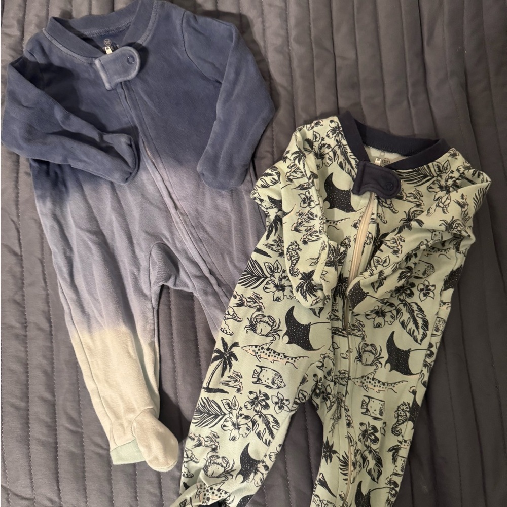 HONEST Newborn Pajamas set